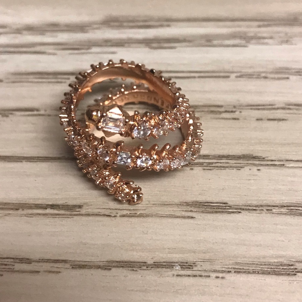Kendra Scott rose gold snake ring